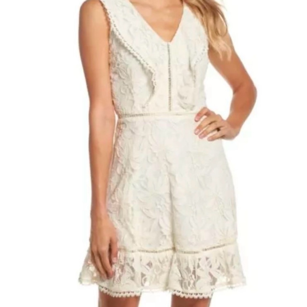 BB Dakota Elegant Cream Lace Dress